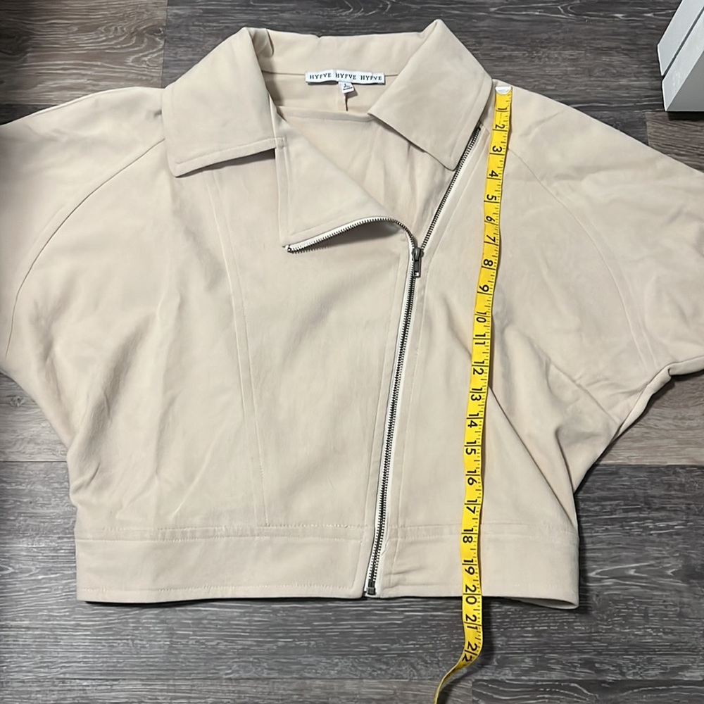 Tan Jacket - Picture 4 of 10